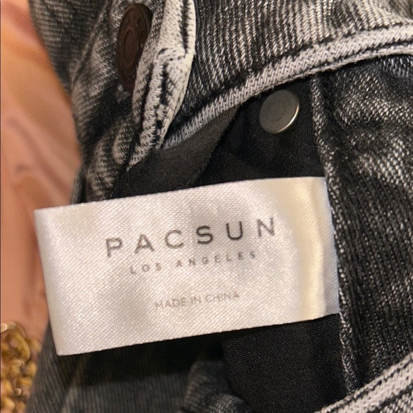 PacSun Black Distressed Ankle Cropped Jeans - Picture 4 of 5